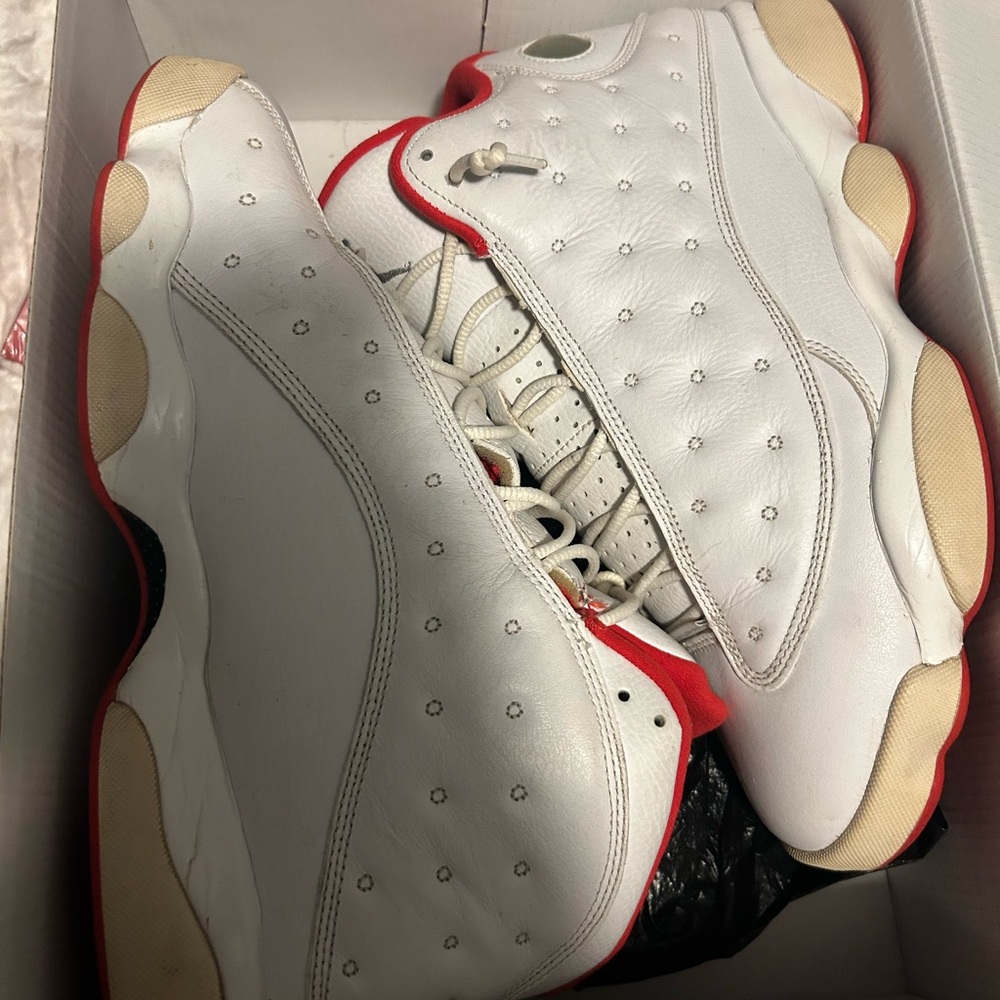 Air Jordan 13s true flights size 10.5